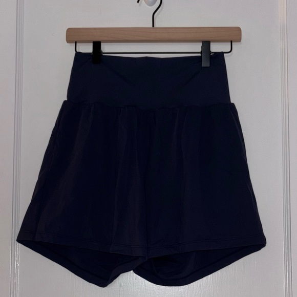 ✨NWT Halara SoftlyZero™ Airy Super High Waisted Cool Touch Yoga Shorts - Picture 2 of 11